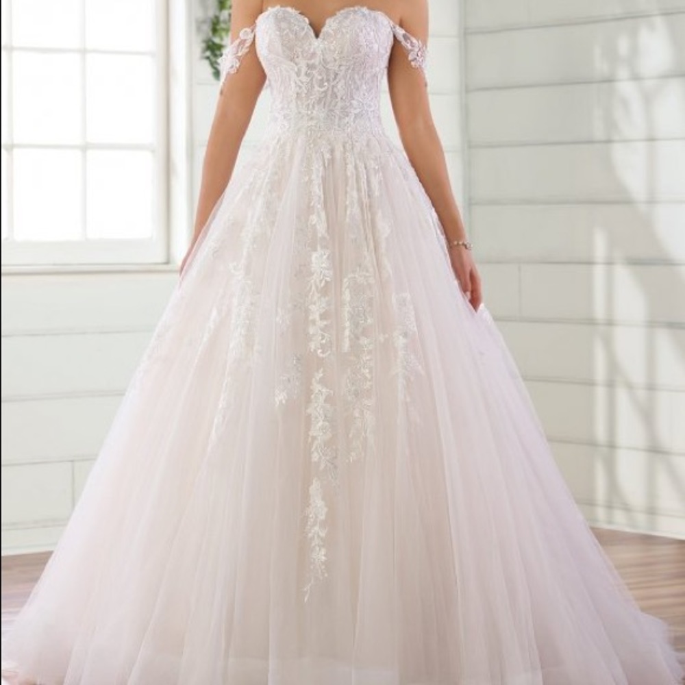 Brand new Wedding dress